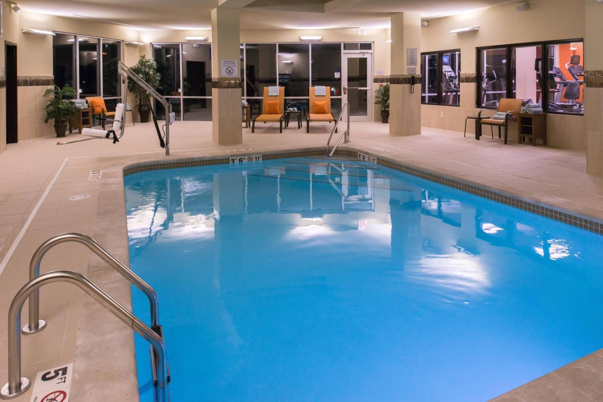 Courtyard By Marriott Hot Springs Exterior foto