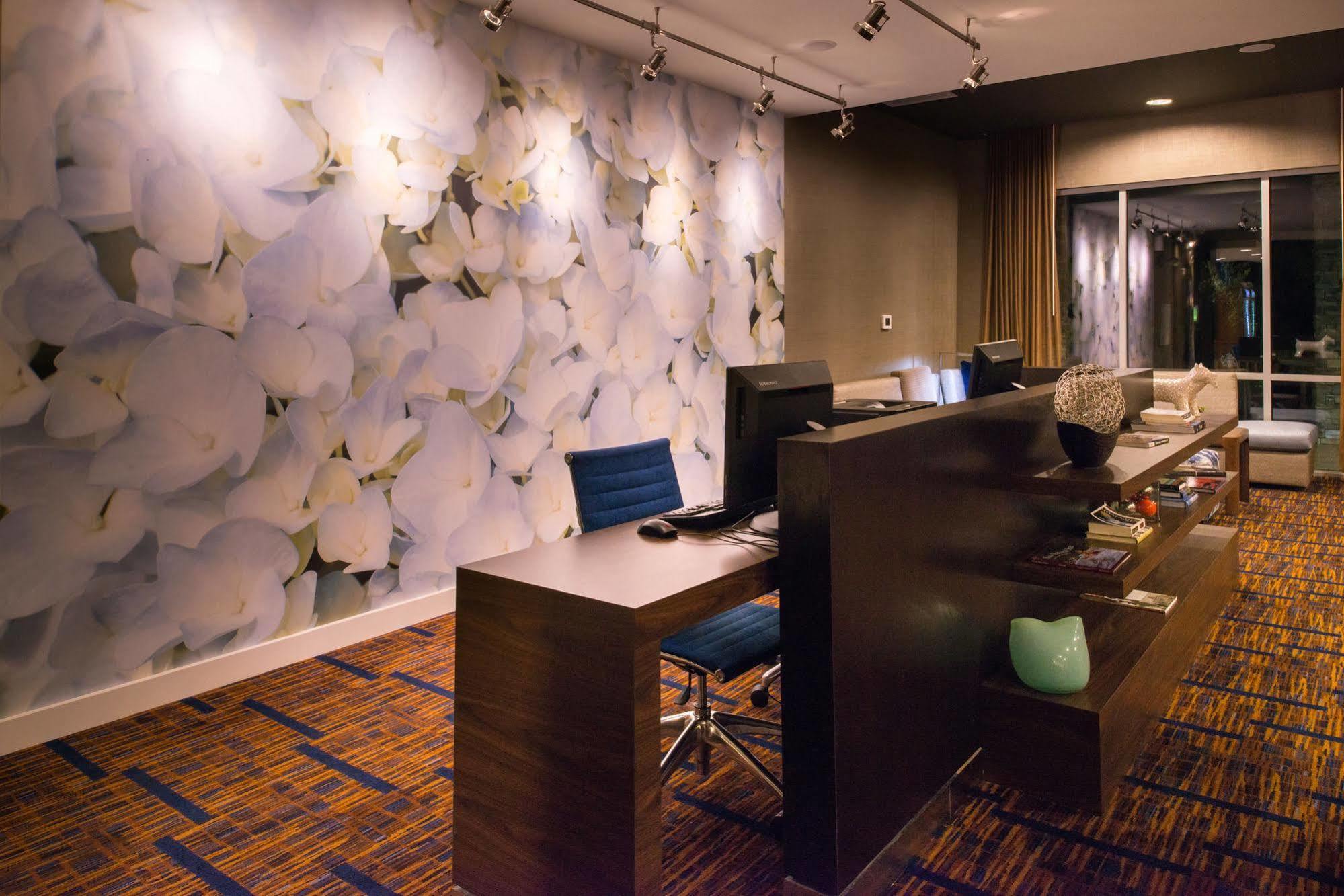 Courtyard By Marriott Hot Springs Exterior foto